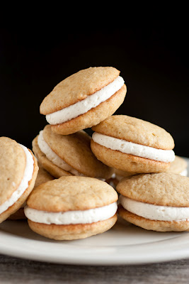 Banana Bread Whoopie Pies