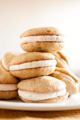 Banana Bread Whoopie Pies