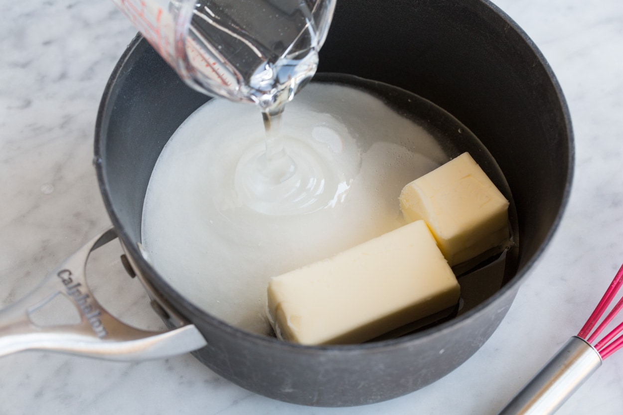 Showing how to make sweet chex mix.