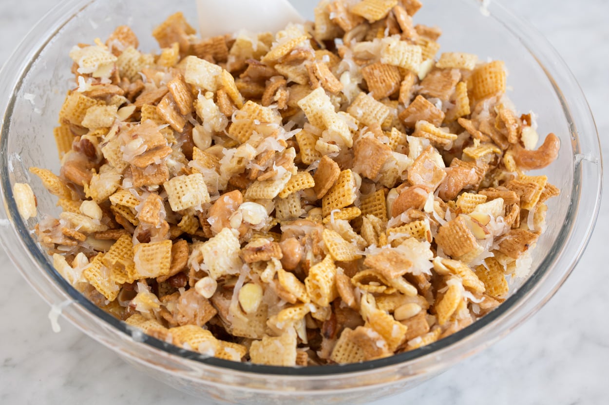 Sweet Holiday Chex Mix