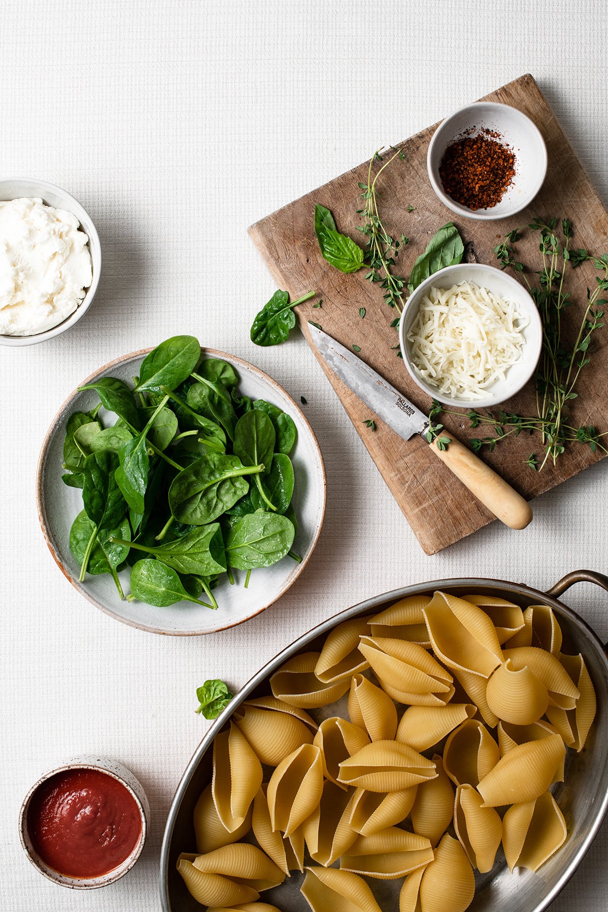 Image of ingredients needed to make stuffed shells.