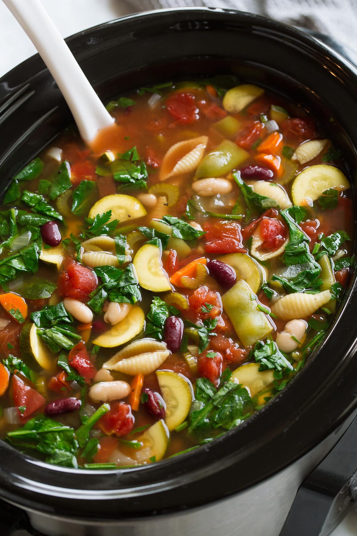 Minestrone soup in slow cooker