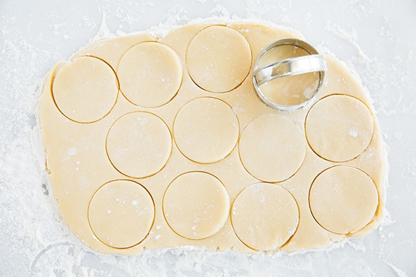 Mini Fruit Pizzas with Lemon Cream Cheese Frosting | Cooking Classy