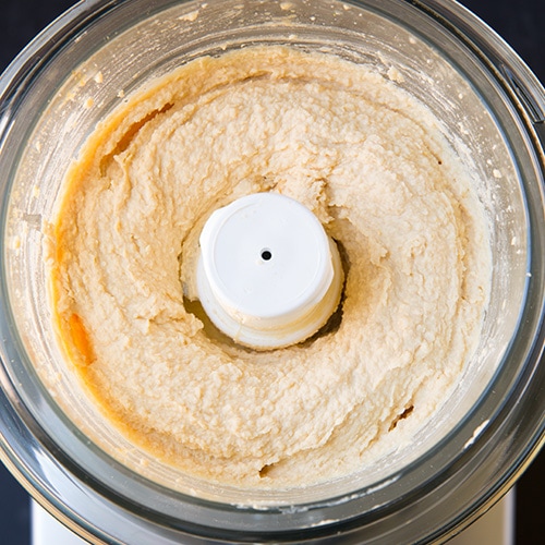 hummus in a food processor