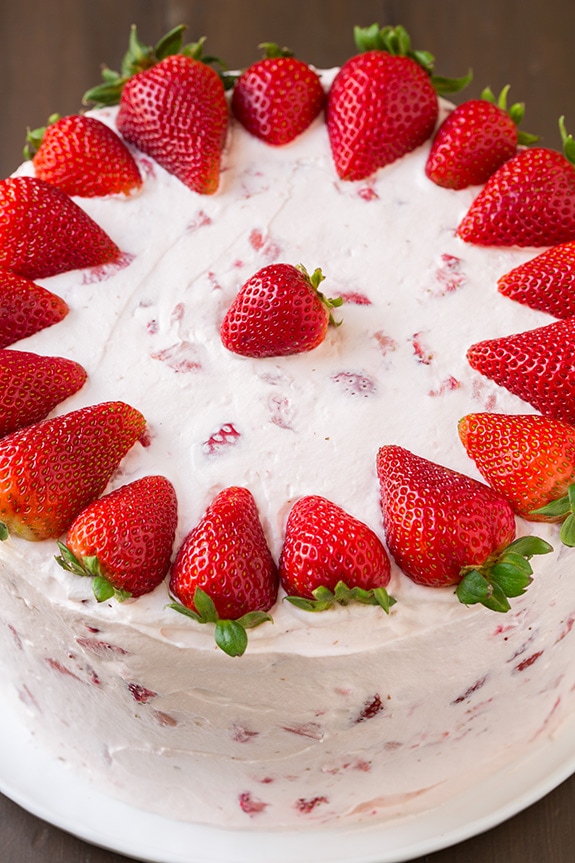 Image of a whole strawberry cake.