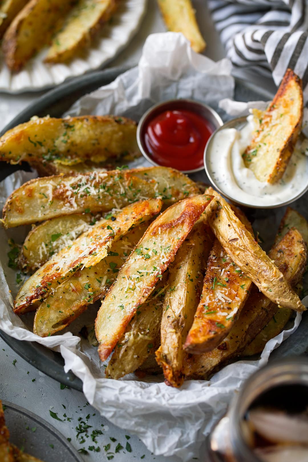 Baked Garlic Parmesan Potato Wedges