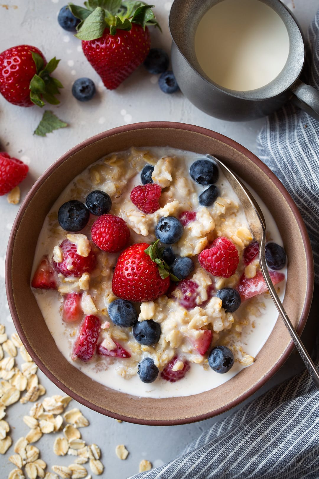 Berries and Cream Oatmeal