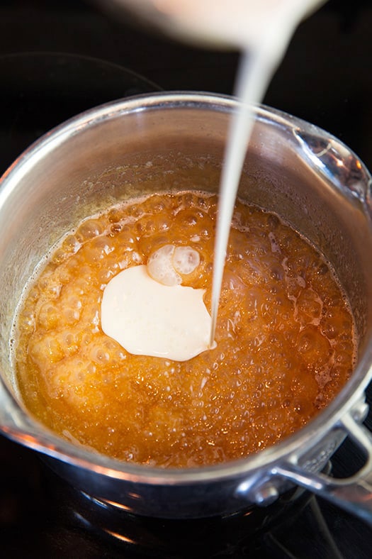 Steps for making caramel sauce