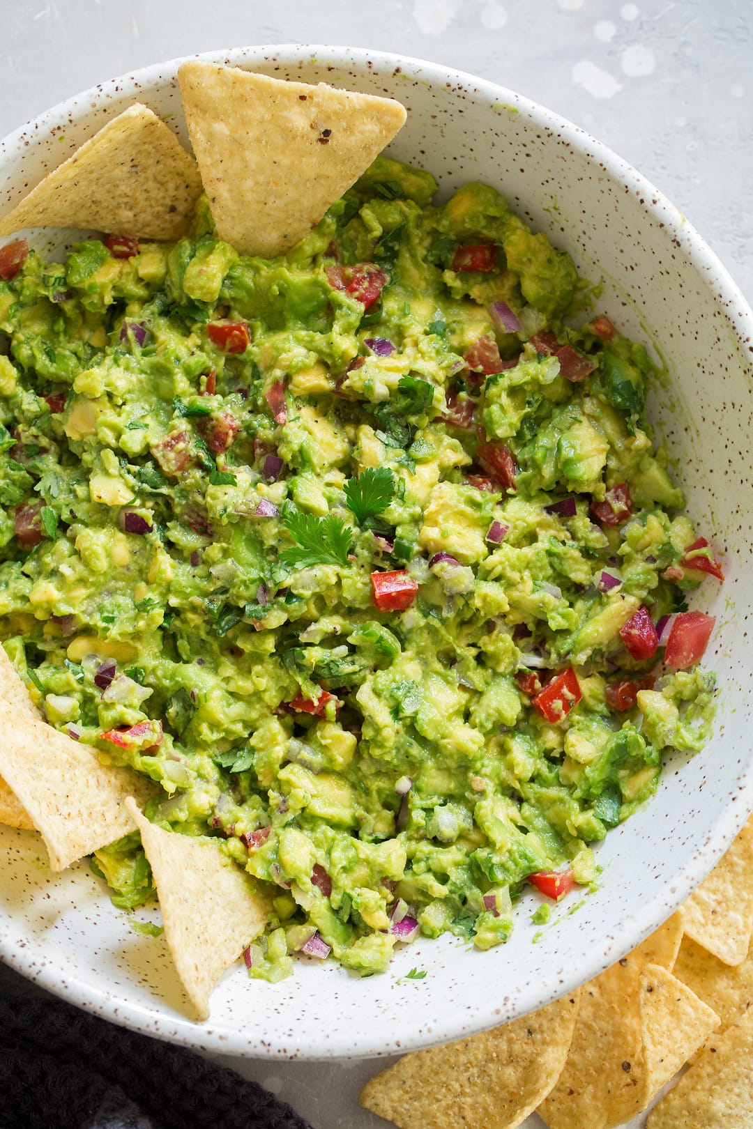 easy homemade guacamole recipe in a serving bowl
