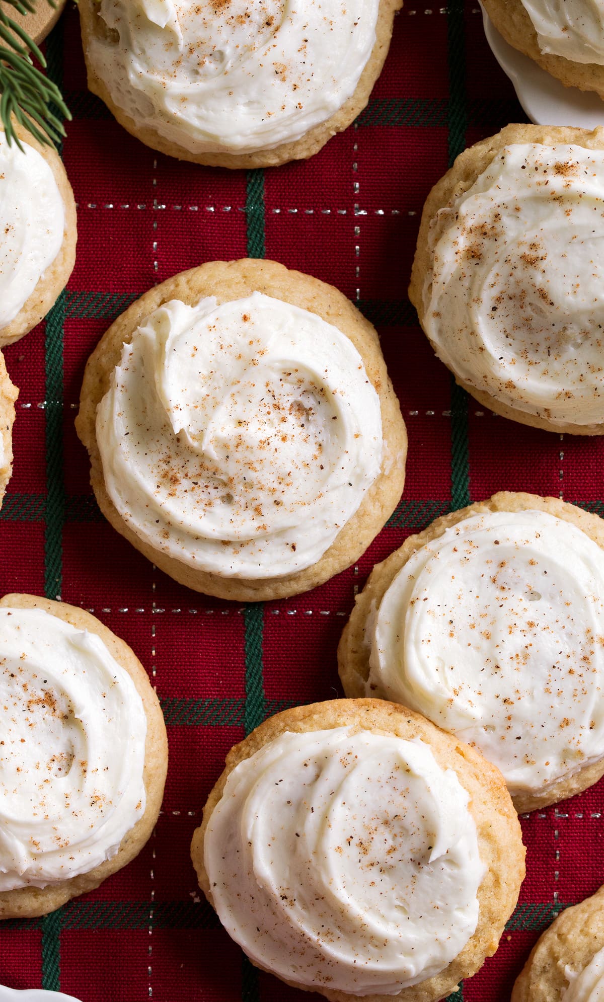 Close up image of eggnog cookies